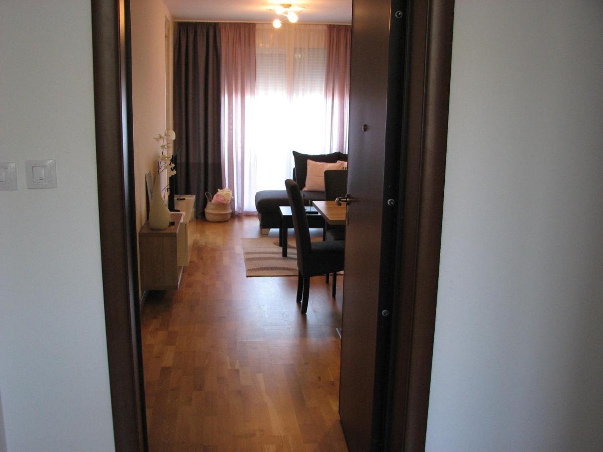 Apartment B&s Lux *